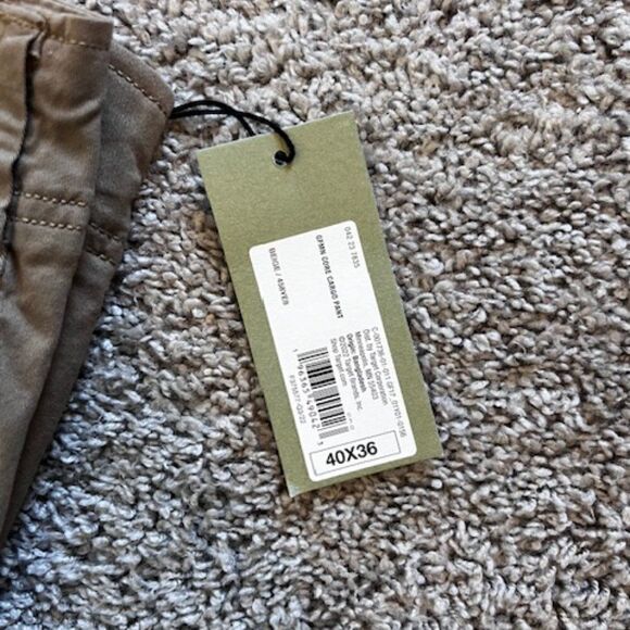 NWT Goodfellow co. Relaxed Fit Straight Cargo Pants 40W - Picture 5 of 6